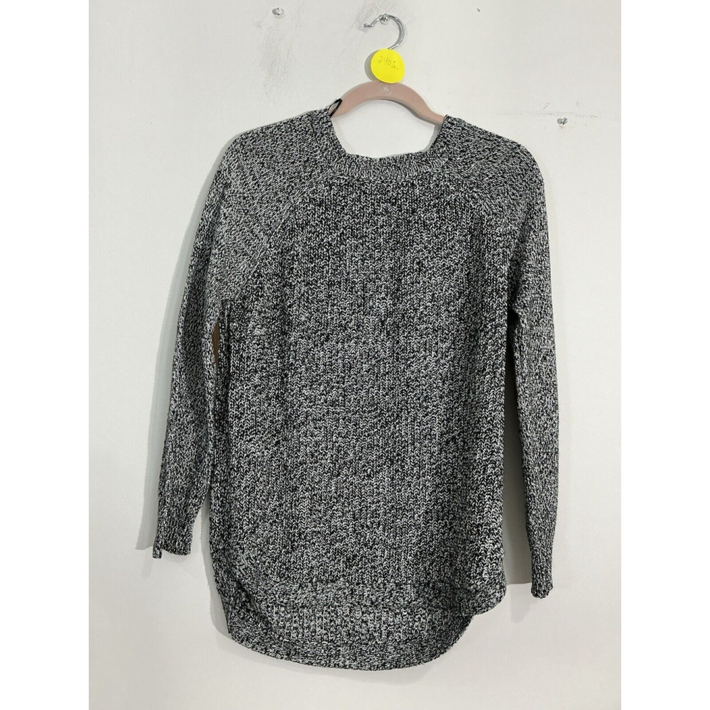 Womans R D Style Large Black White Pullover Long Sleeve Sweater